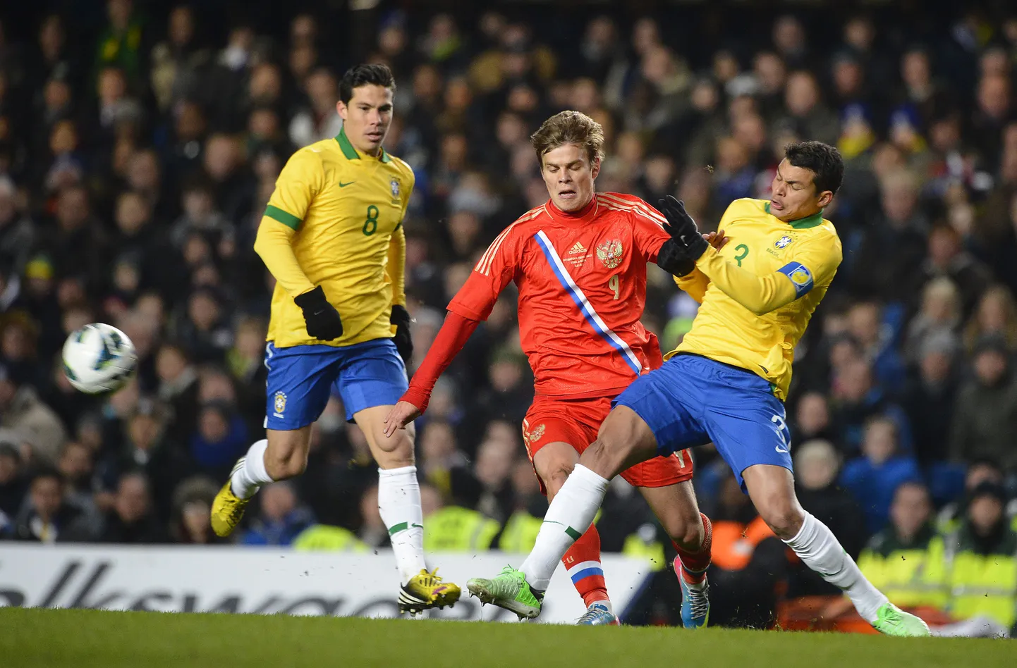 Момент матча Бразилия - Россия в Лондоне (25.03.2013).