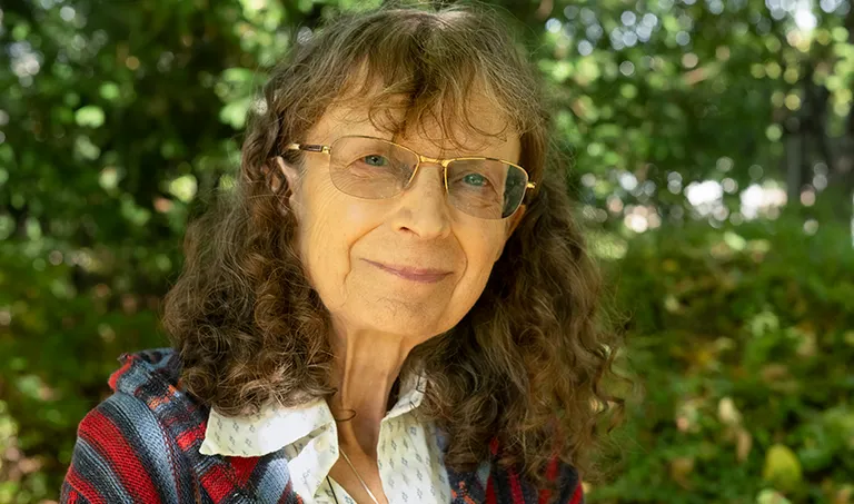 Dzejniece Marianne Larsena.