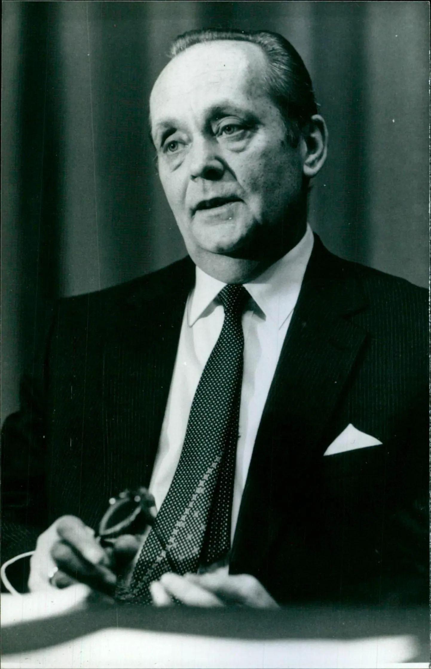 Vaino Väljas (1931–2024), Eestimaa Kommunistliku Partei Keskkomitee esimene sekretär (1988–1990).