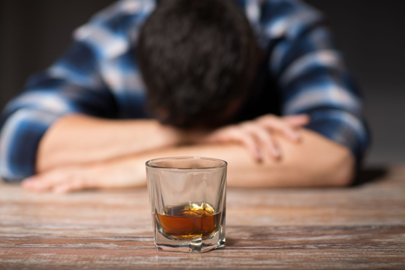 Alkoholi joomine võib lõppeda surmaga.
