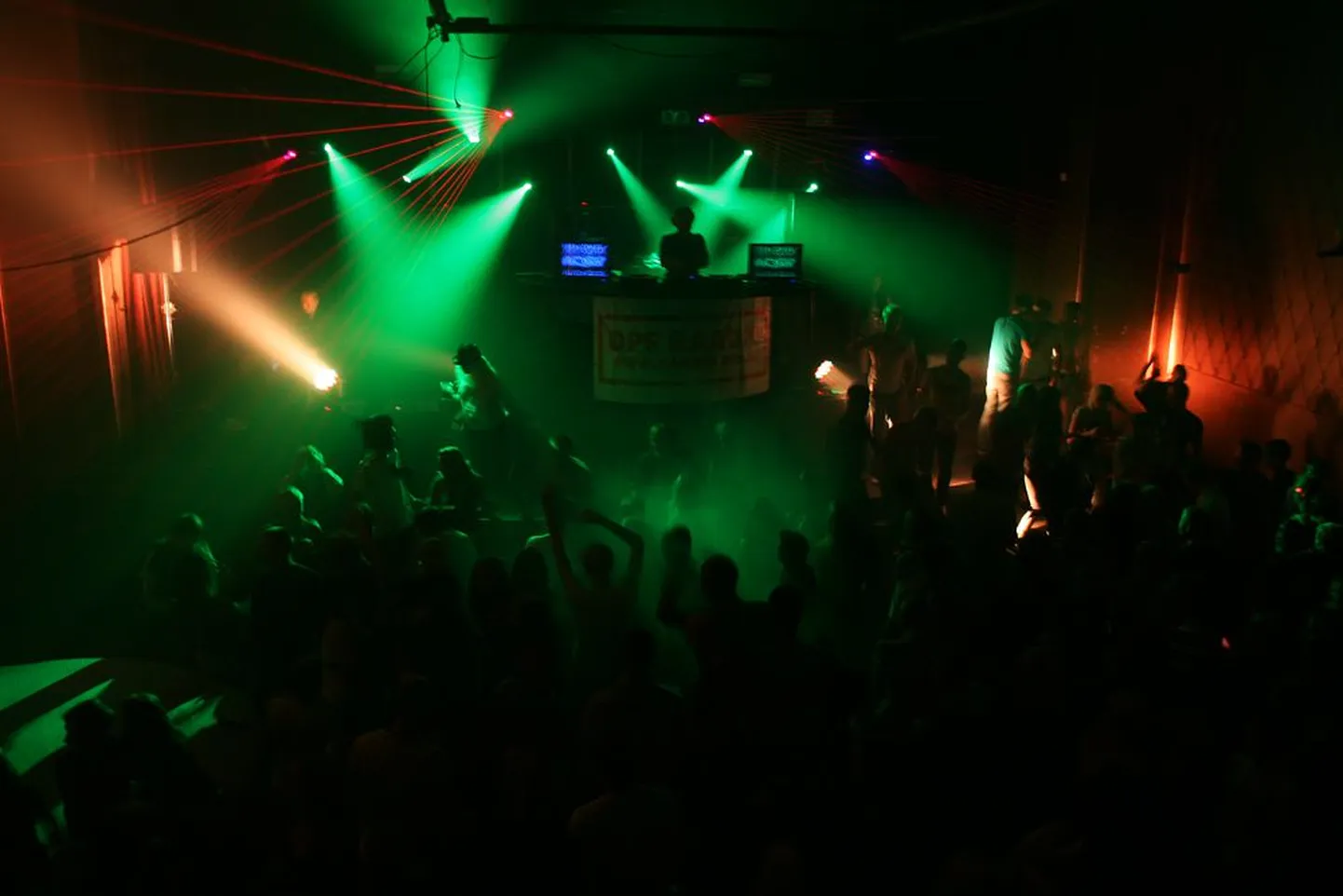 "Massive Attack" Pärnu Beach Clubis.