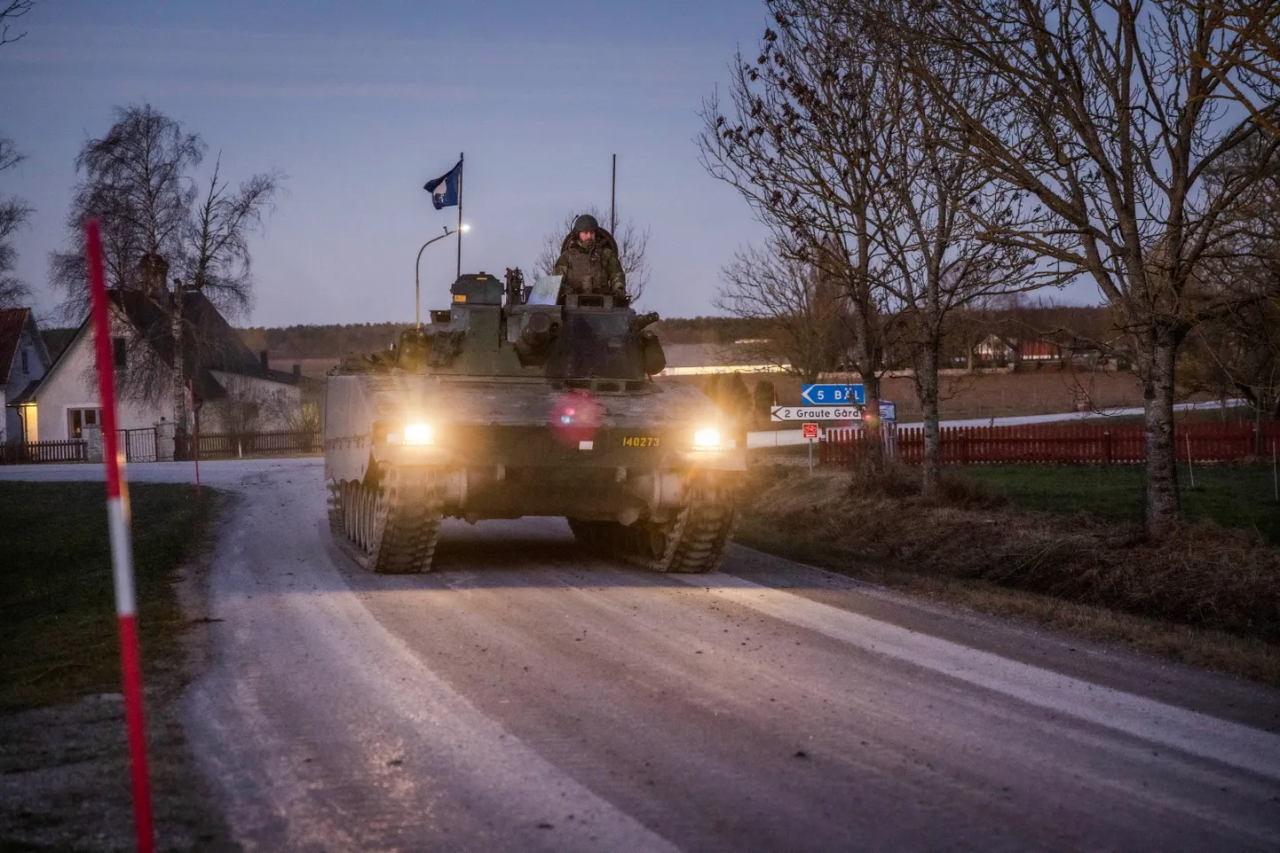 NATO karavīri.