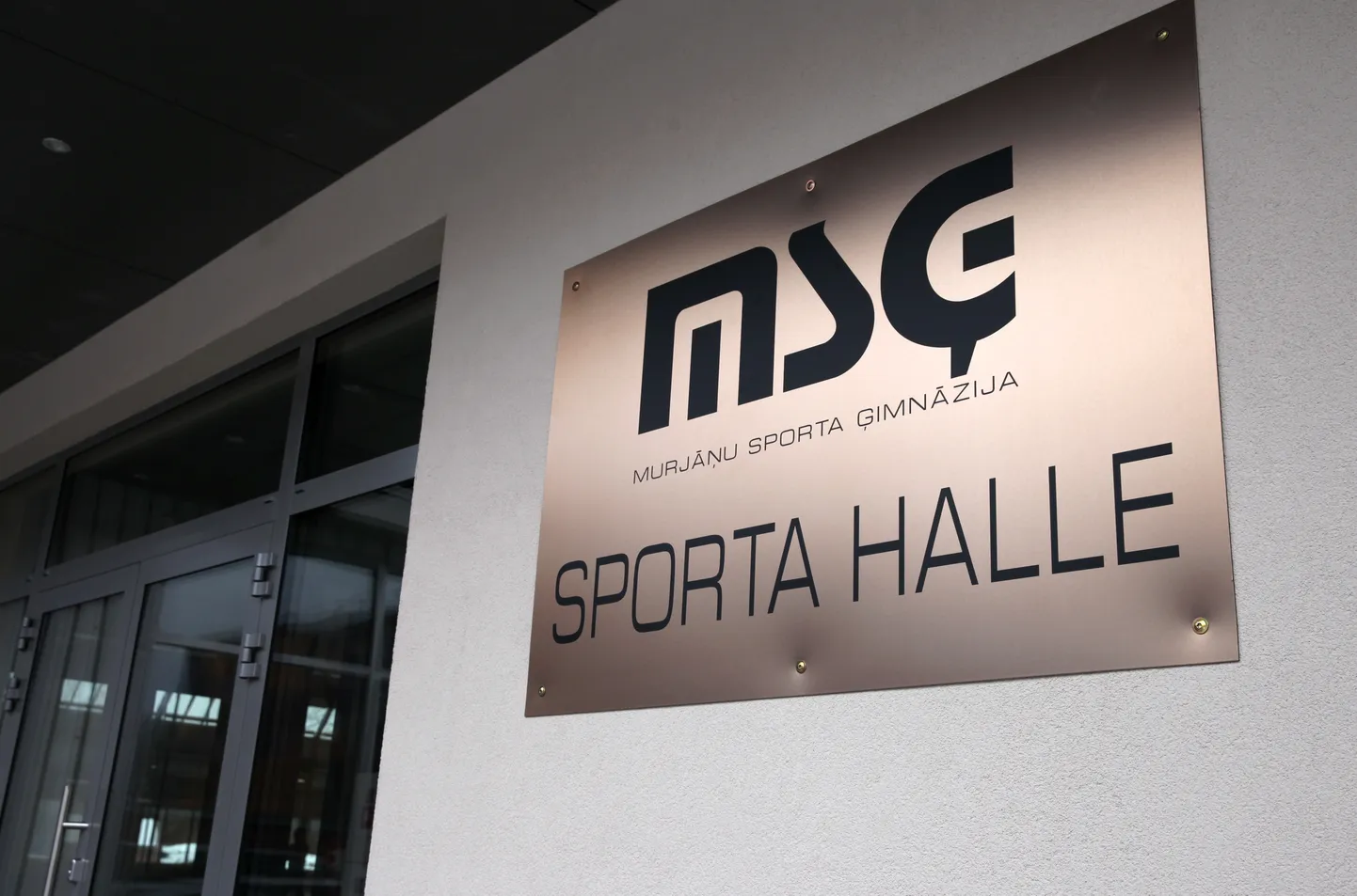 Murjāņu sporta ģimnāzijas rekonstruētās sporta halles plāksne.