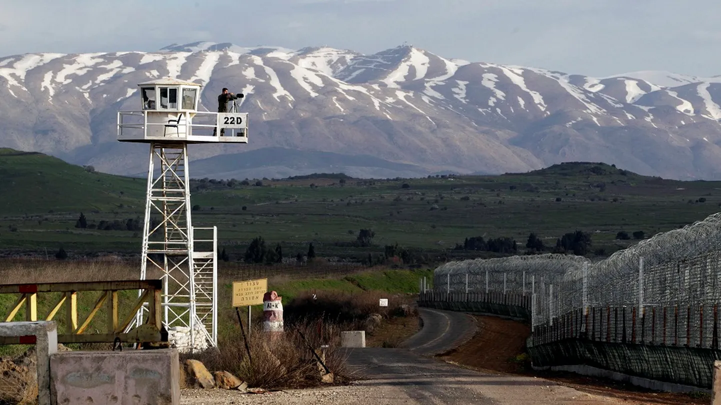 Наблюдательная вышка на границе между Израилем и Сирией.