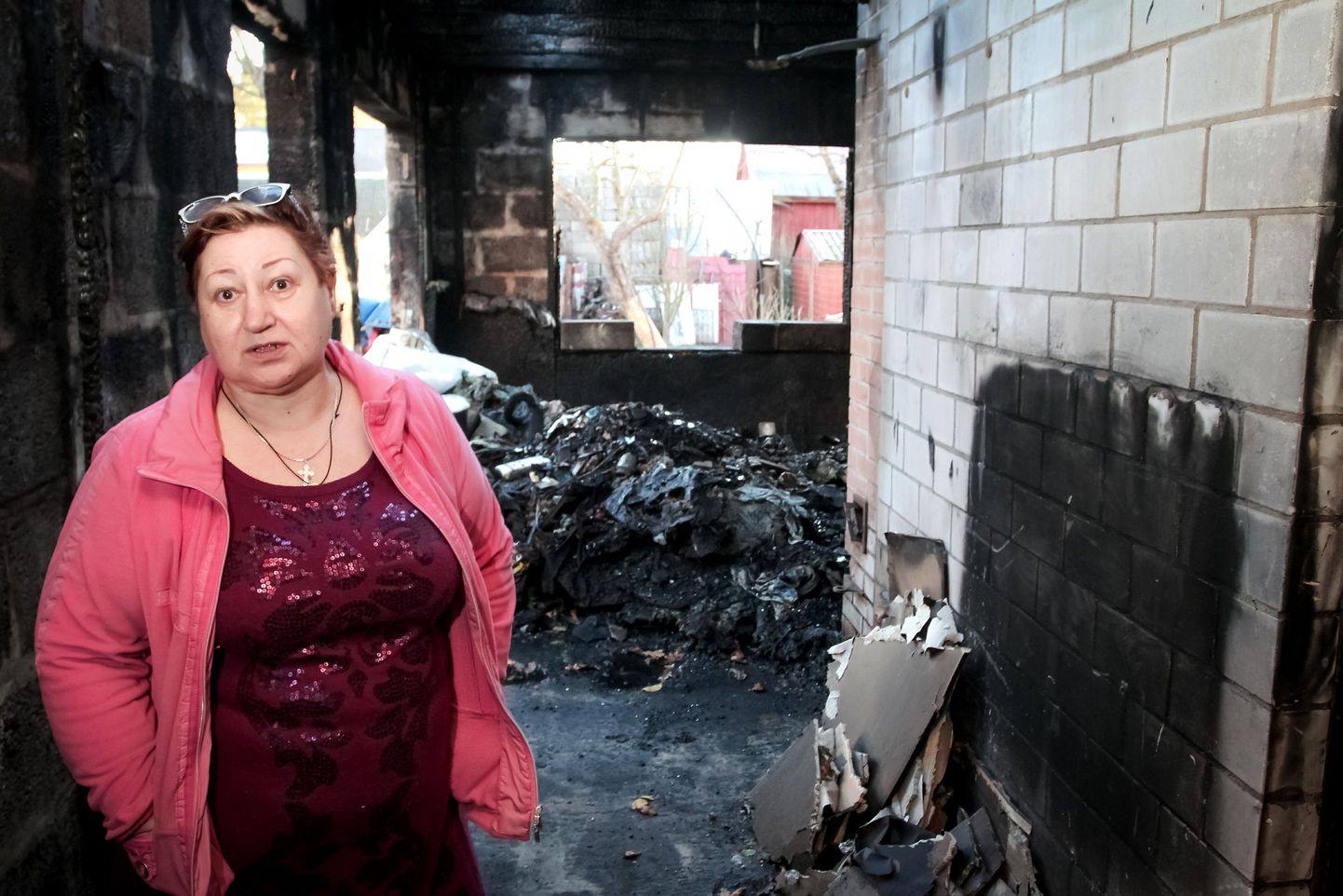 Тамара Мурзина пострадала во время пожара, теперь вынуждена страдать,  пытаясь договориться со страховщиками о компенсации ущерба.