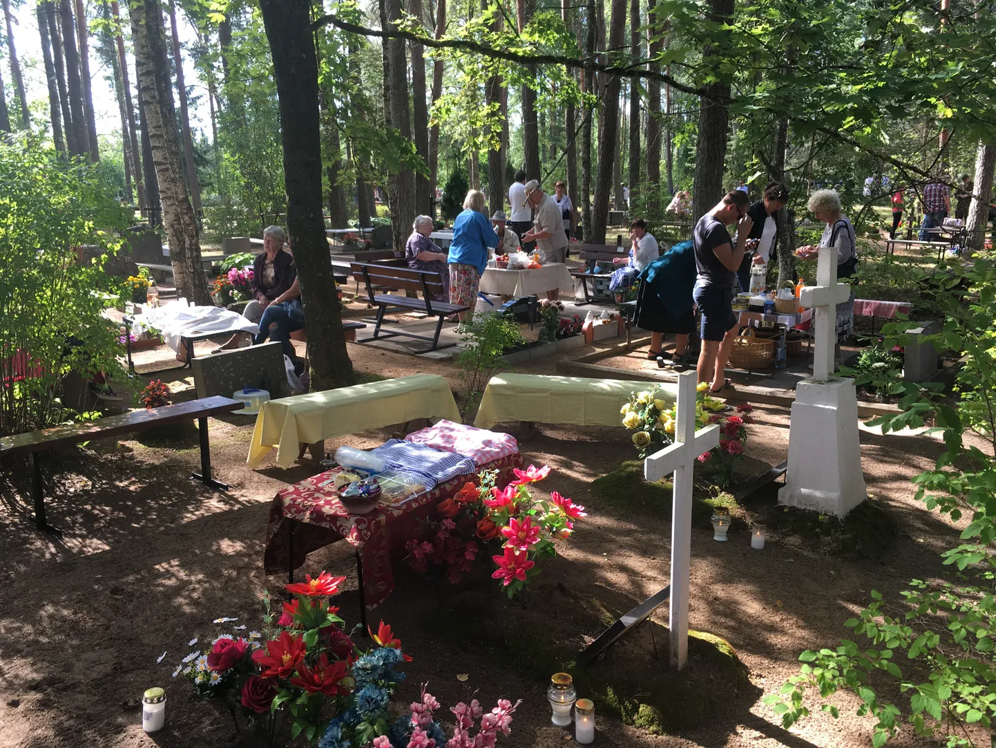 Paasapäev Obinitsas.