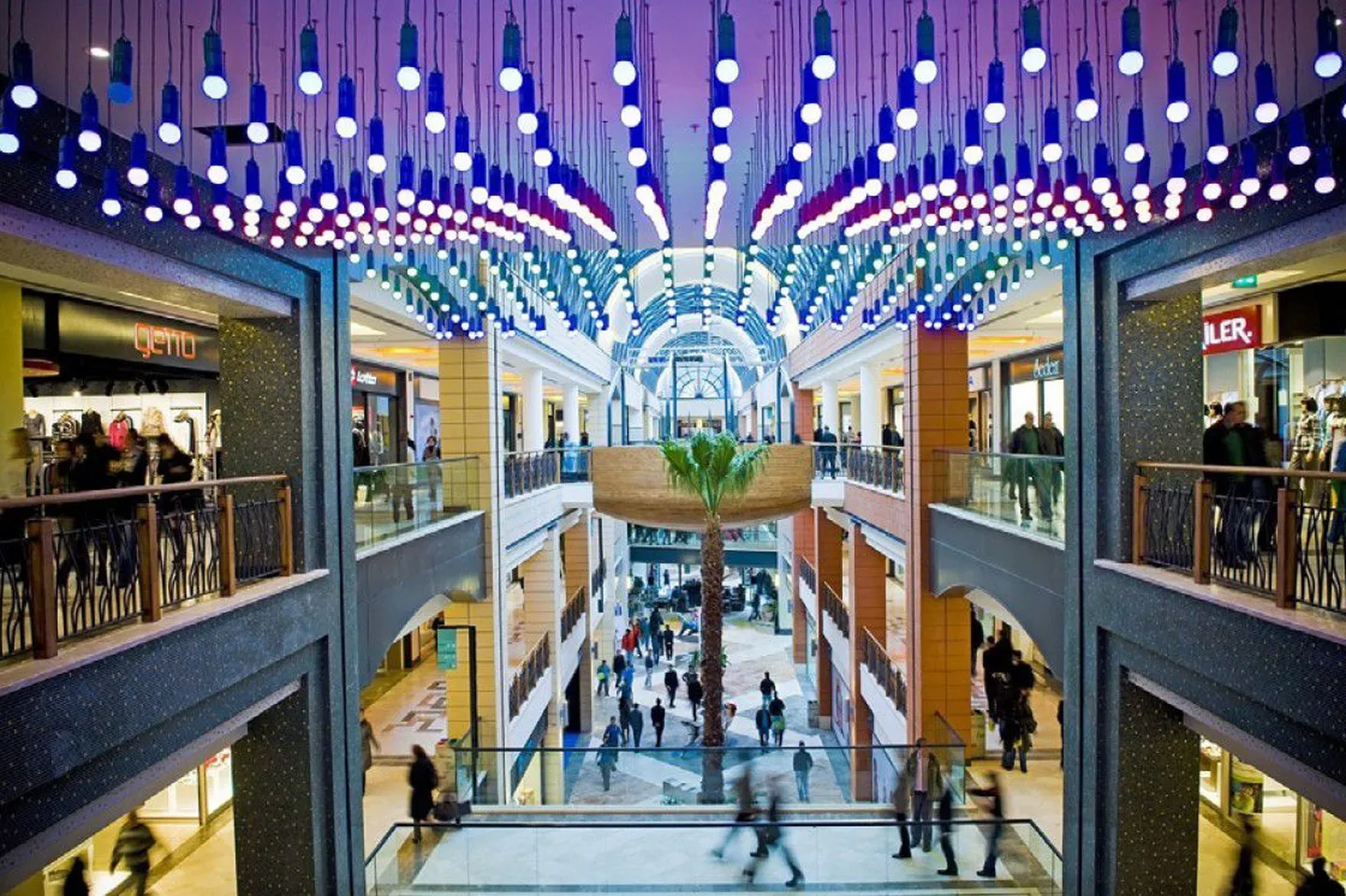 Türgi pealinnas asuvat Istanbul Forumi kaubanduskeskust peetakse Euroopa moodsaimaks.