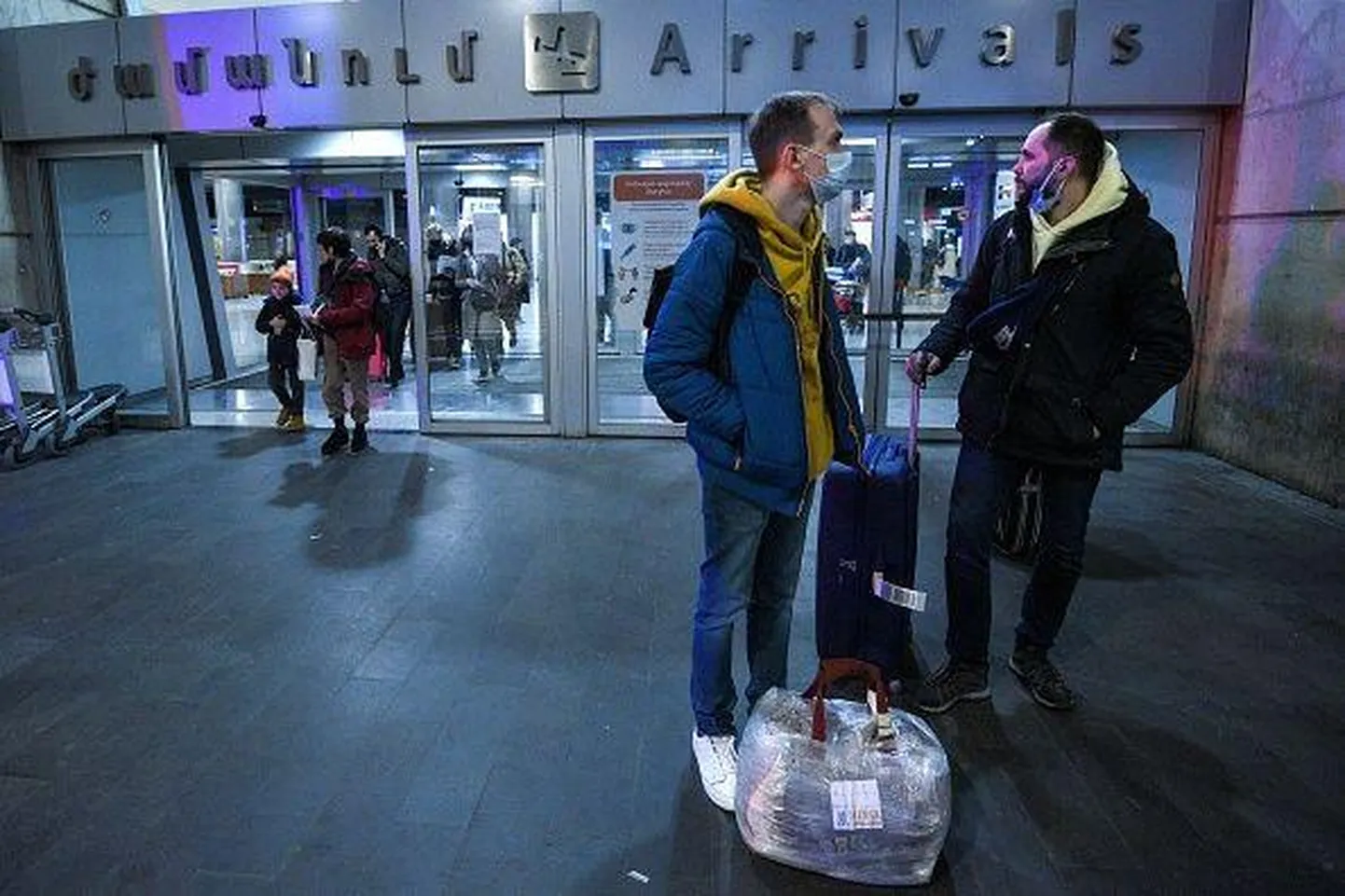 Армения попросила Москву убрать из аэропорта Еревана российских пограничников