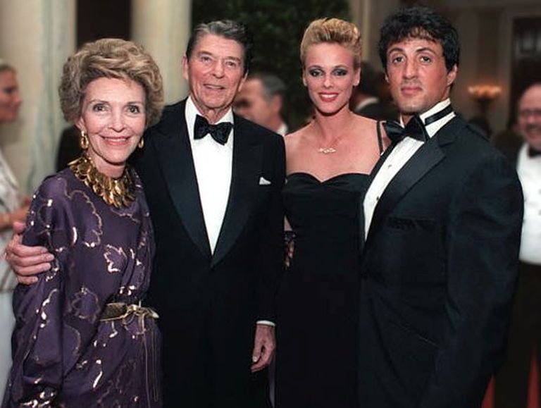 Brigitte Nielsen ja Sylvester Stallone koos USA presidendi Ronald Reagani ja ta naise Nancy Reaganiga