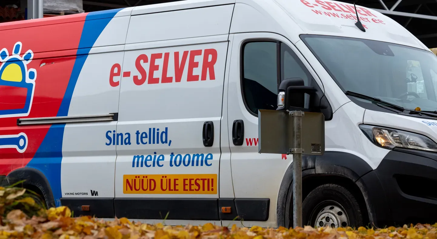 Транспорт курьерской доставки сети Selver.