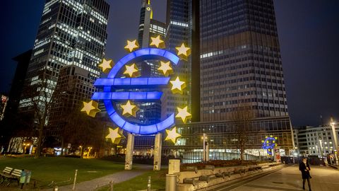 Европейский центральный банк сохранил процентные ставки без изменений