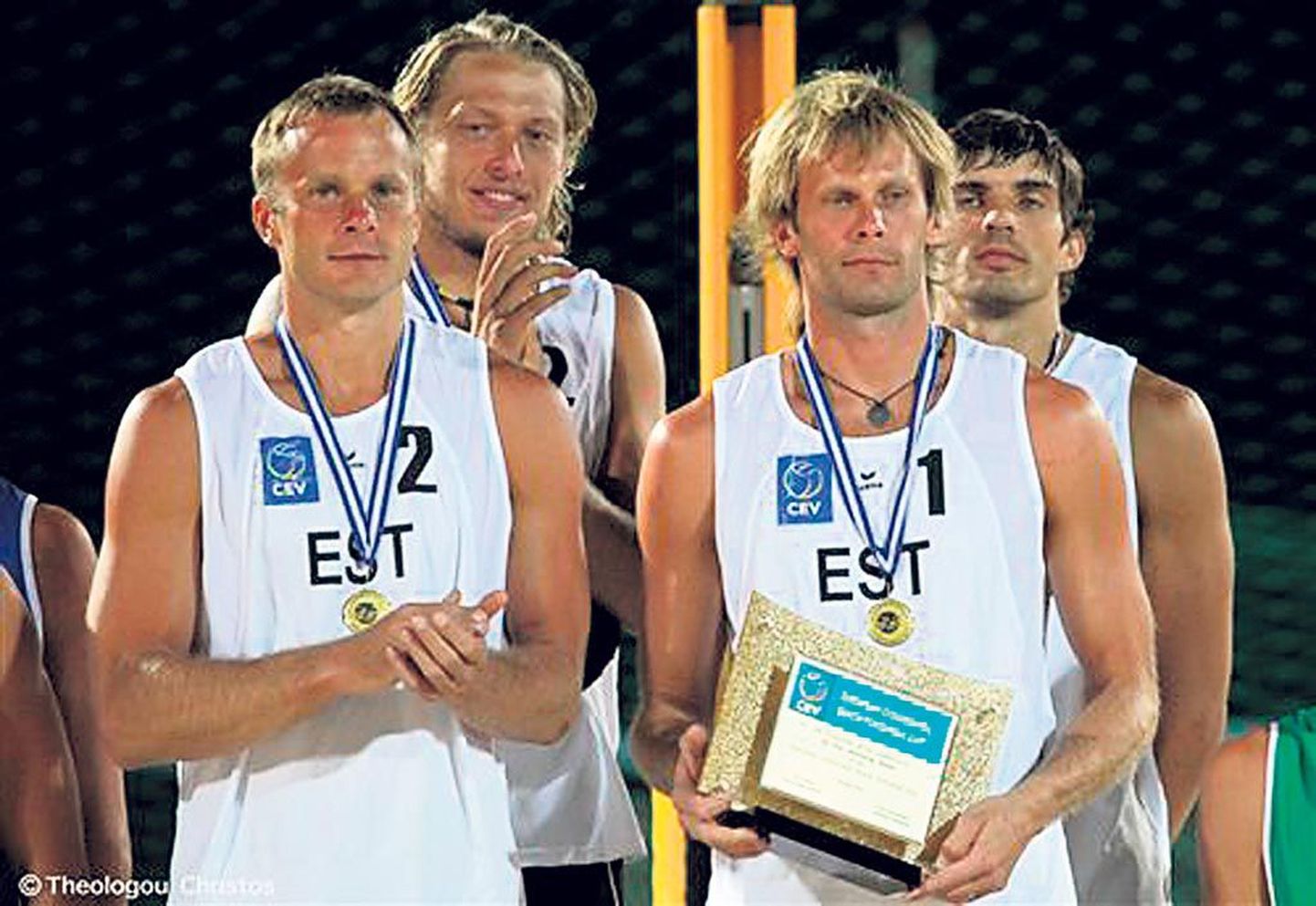 Eesti võidukas rannavollemeeskonnas mängisid Rhodosel olümpia esimesel valikturniiril Kaarel Kais (vasakul) Rivo Vesik, Kristjan Kais ja Karl Jaani.