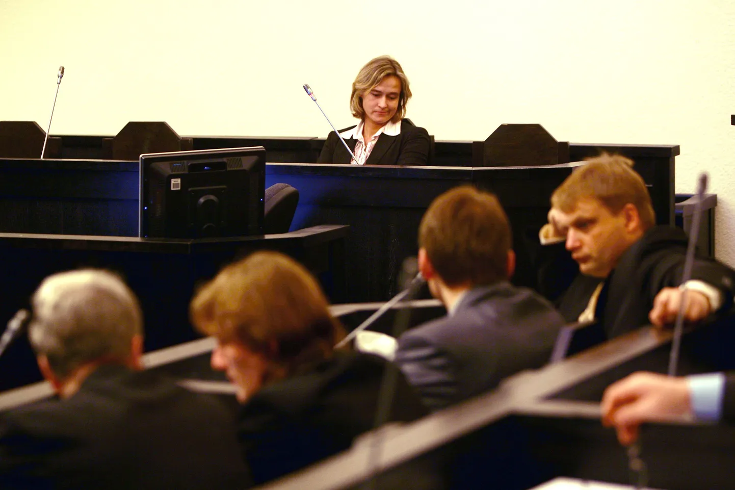 Aprillirahutuste organiseerimises süüdistatavad kohtupingis.