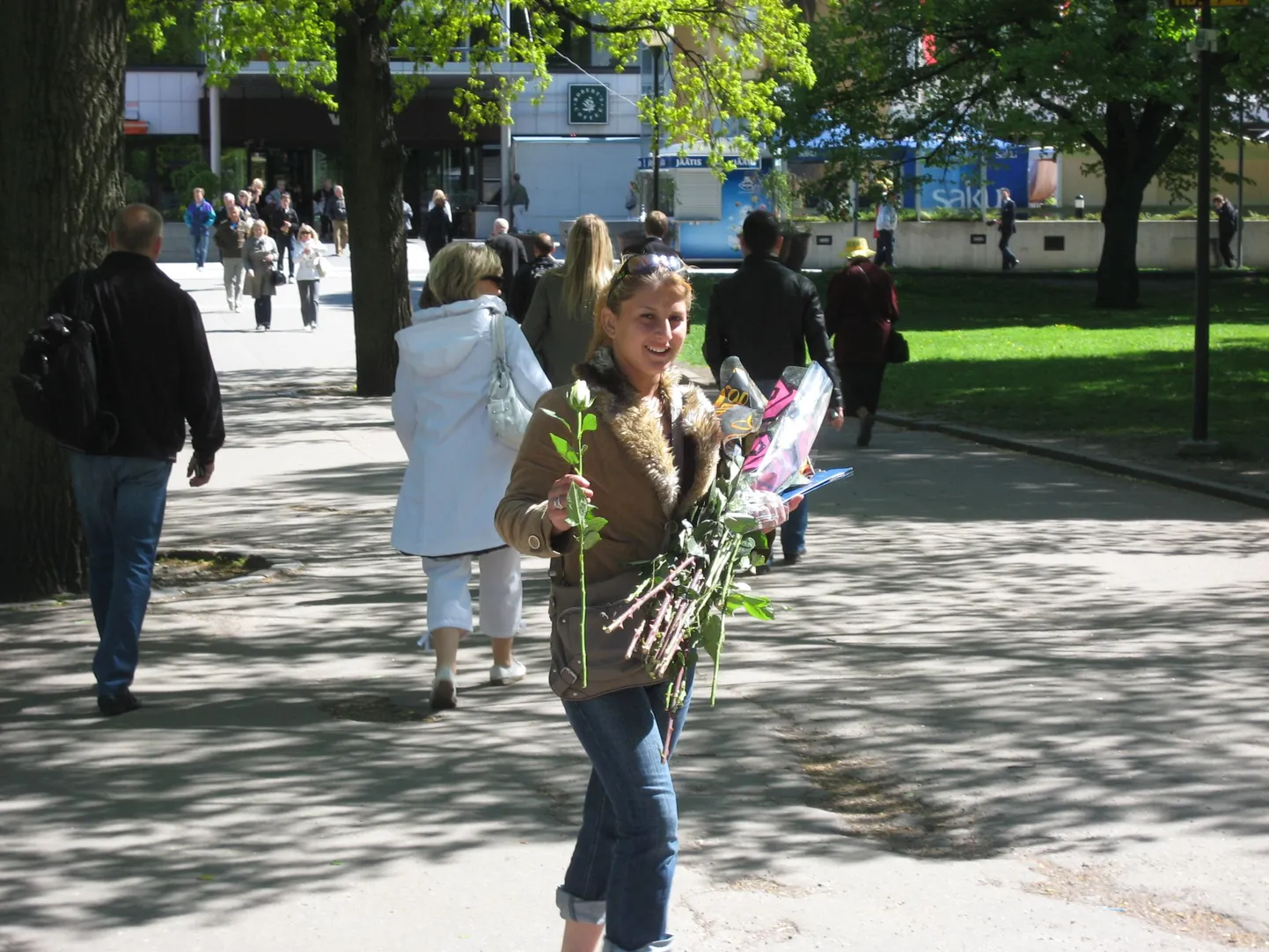 Lilledest saadav tulu läheb tütarlapse kinnitusel Rumeenia meditsiini toetuseks.