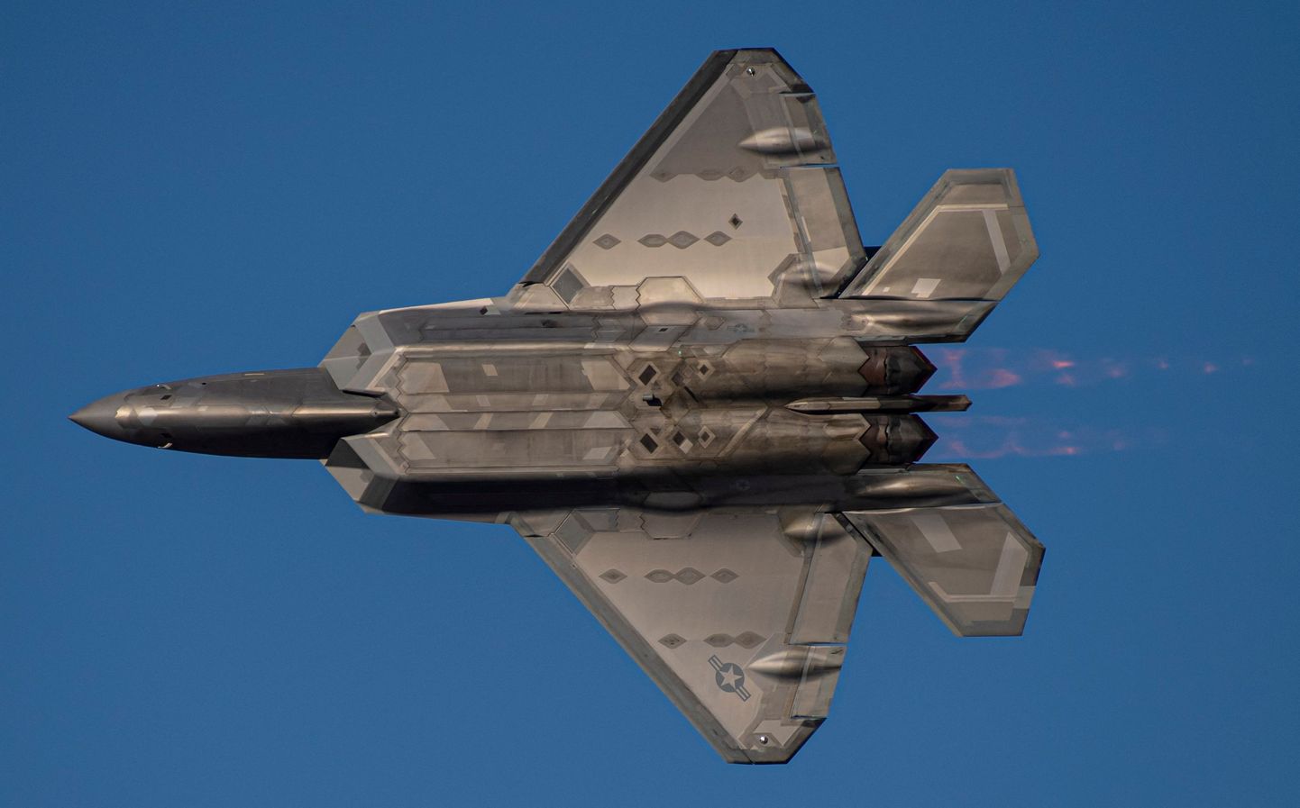 Истребитель F-22 Raptor. Иллюстративное фото