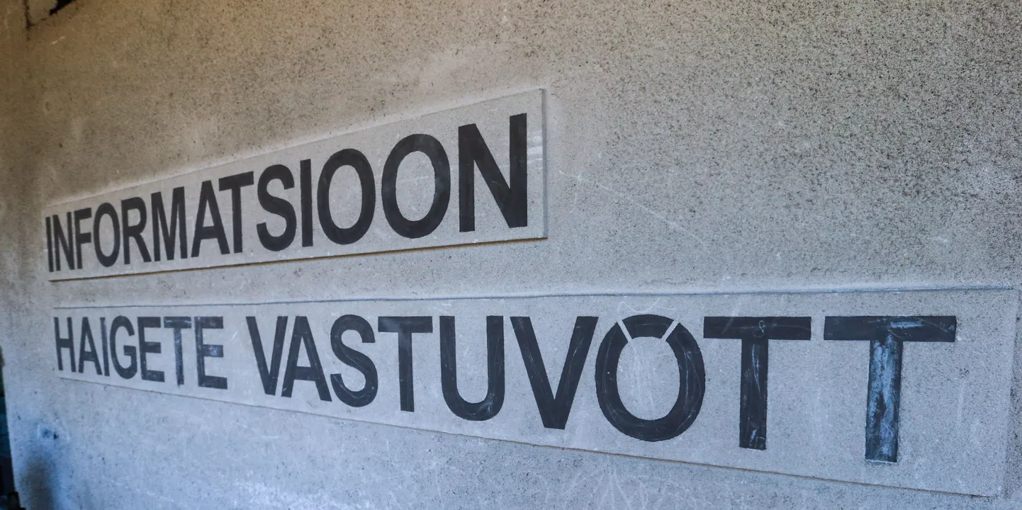 Aastakümneid Hiiul olnud naha- ja suguhaiguste arstid töötavad nüüd Mustamäel.