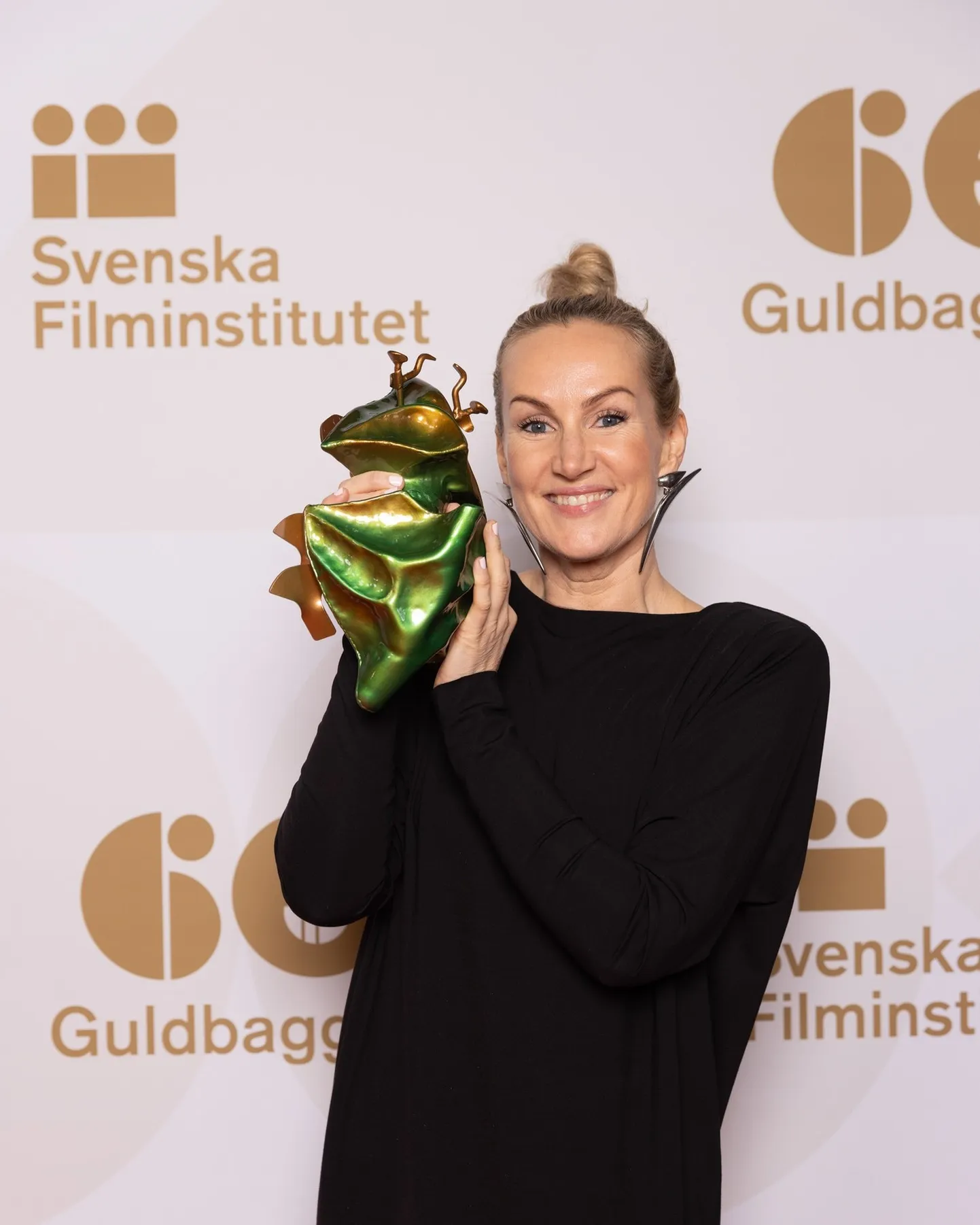 Kaire Hendrikson pälvis parima grimmikunstniku auhinna.