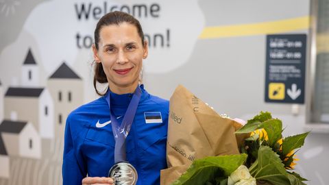 Veteran fencer Irina Embrich to continue for at least another year after World Championship silver