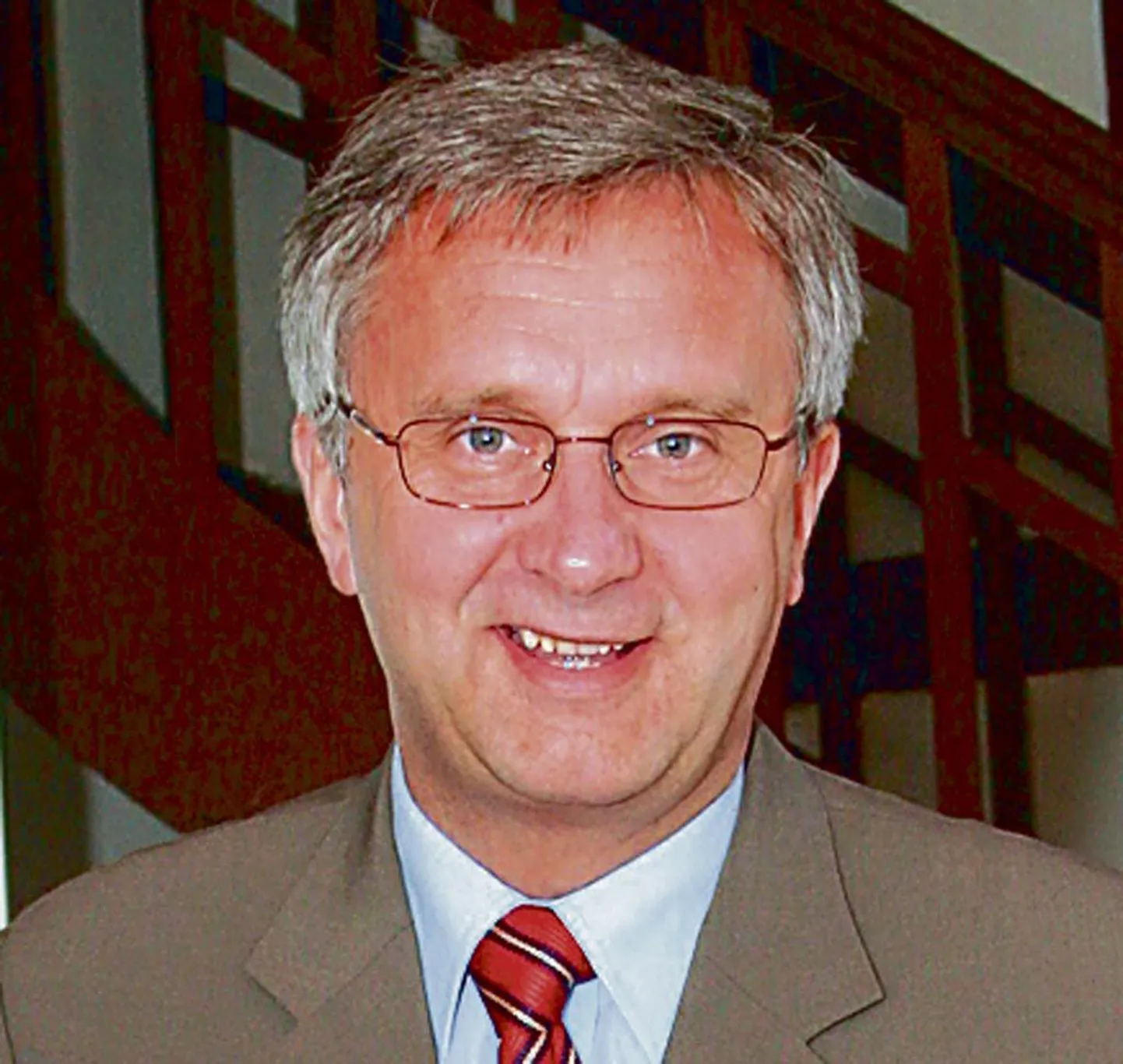 Väino Linde.