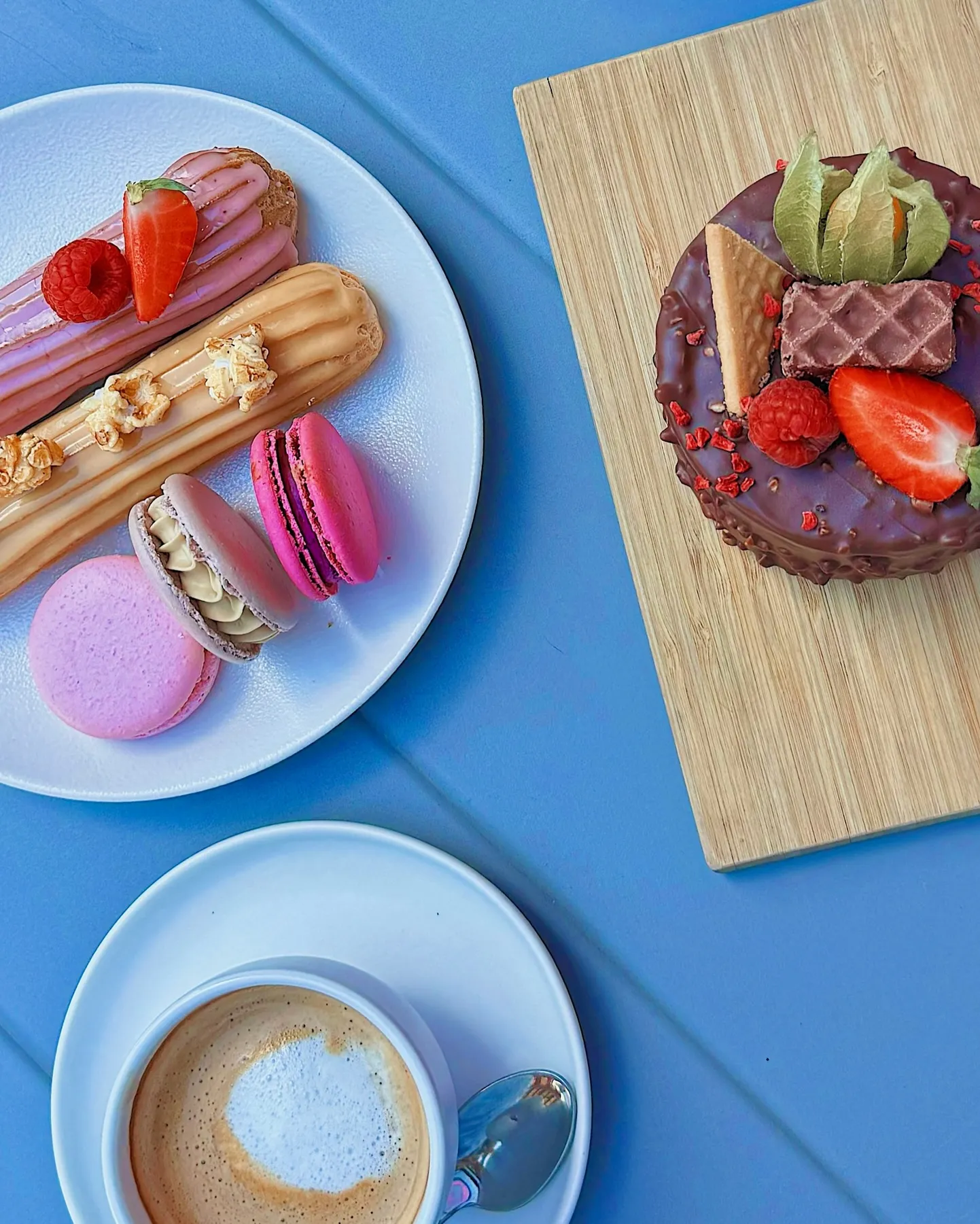 Кафе Eclair Factory закрыло свои двери навсегда.