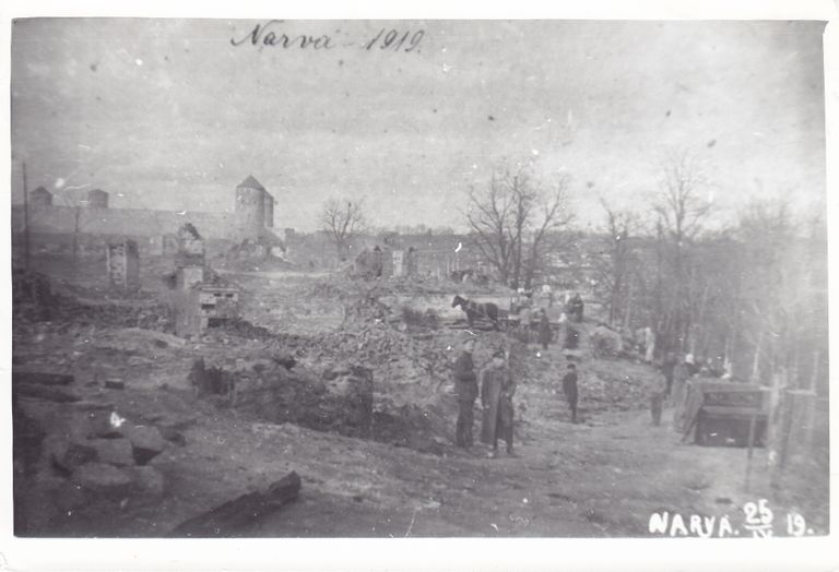 Нарва и Ивангород в конце 1919 года.