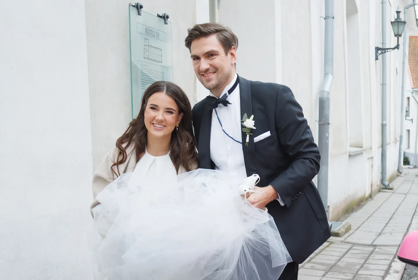 Maria Pihlak ja Hendrik Terras abiellusid Tallinnas Rootsi-Mihkli kirikus 17. veebruaril 2024.