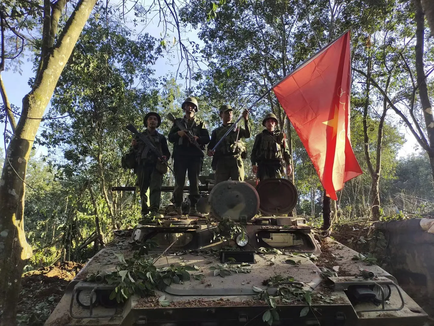 Myanmari Rahvaste Demokraatliku Liiduarmee (MNDAA) võitlejad.