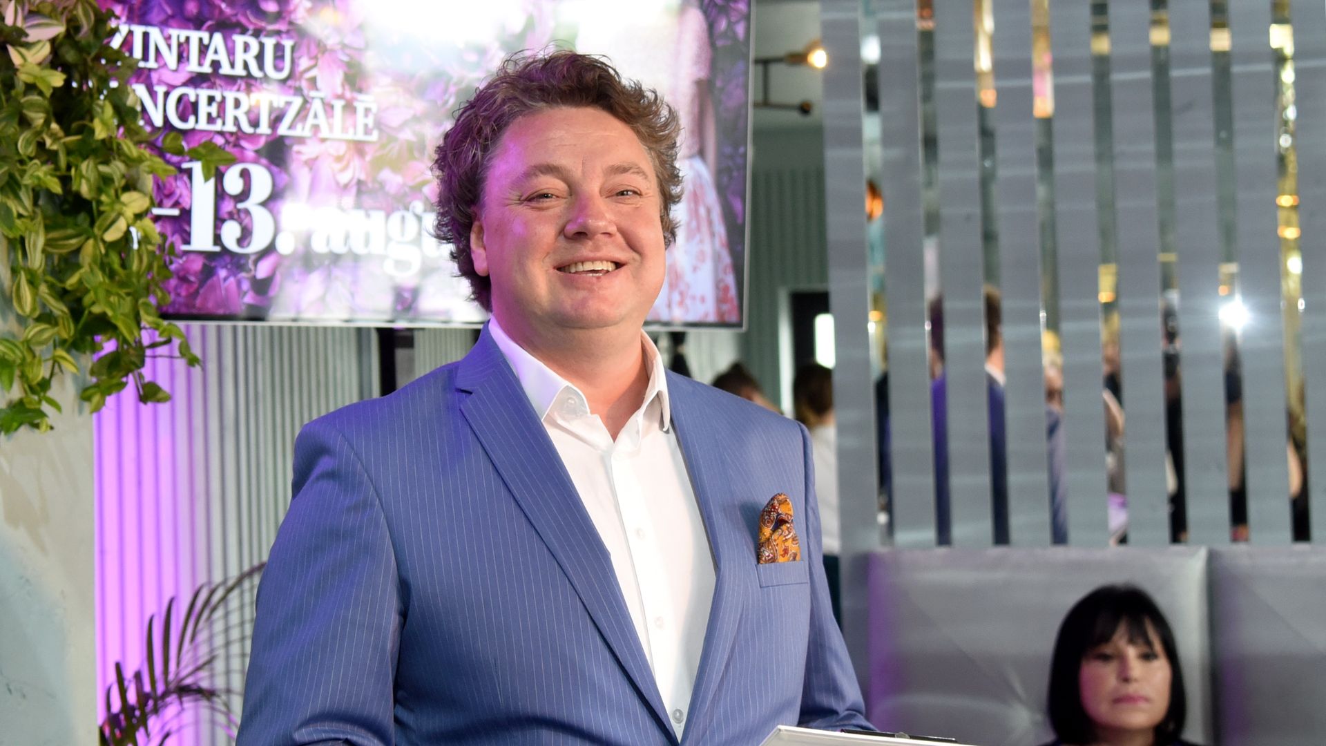 Valters Krauze ticis pie jauna ģimenes locekļa