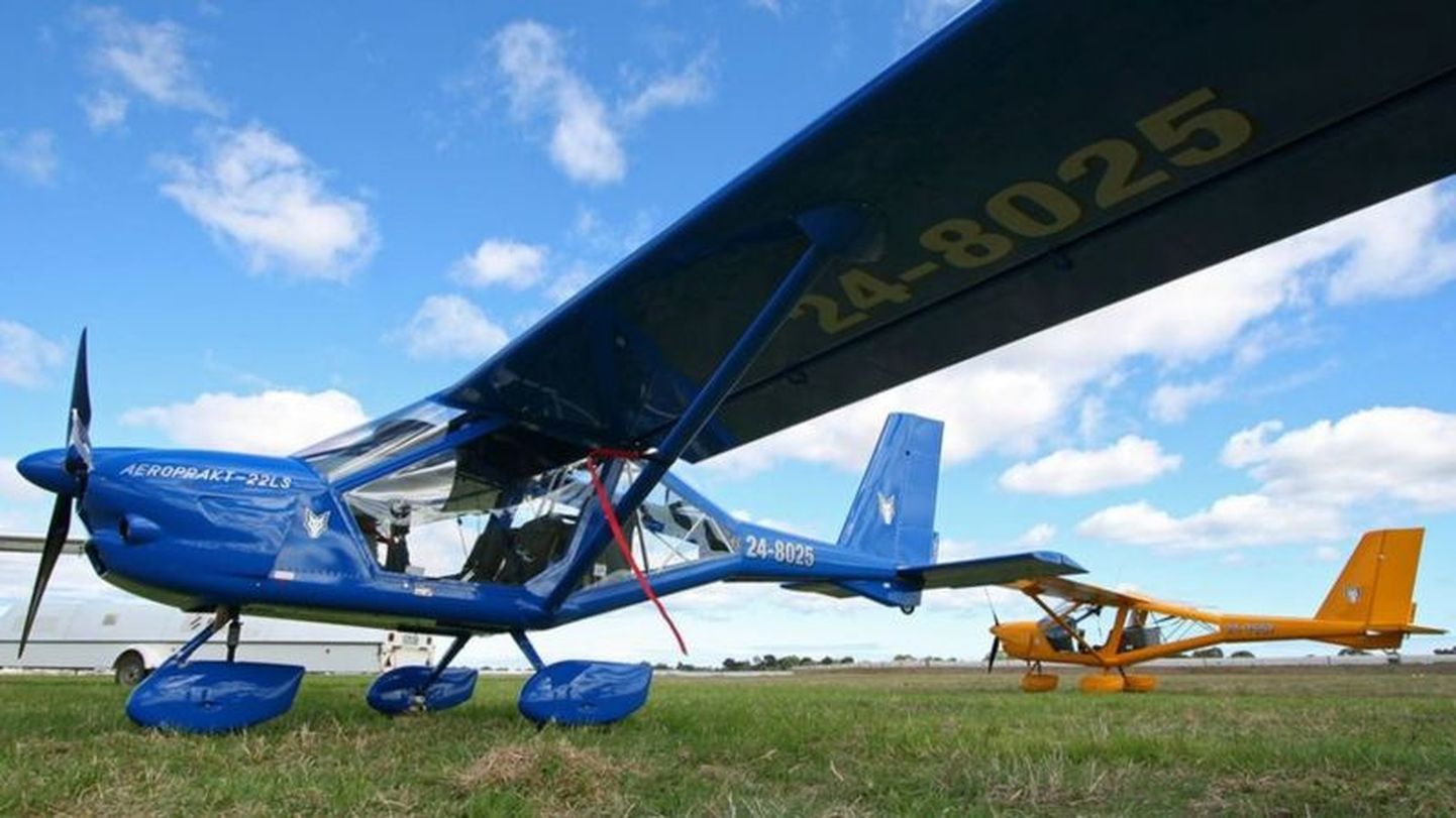 По данным телеграм-каналов, потерпел аварию легкий самолет А-22, известный как "Летучая лисица", разработанный украинским предприятием "Аэропракт".