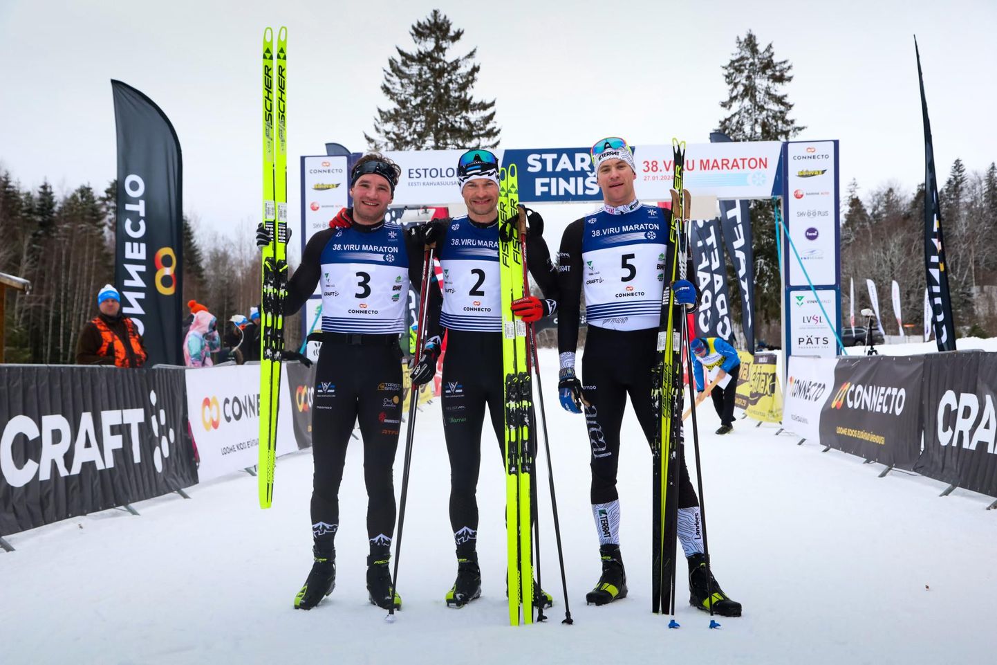 Meeste esikolmik: võitja Raido Ränkel (keskel), teiseks tulnud Marko Kilp ja end kolmandaks sõitnud Bert Tippi