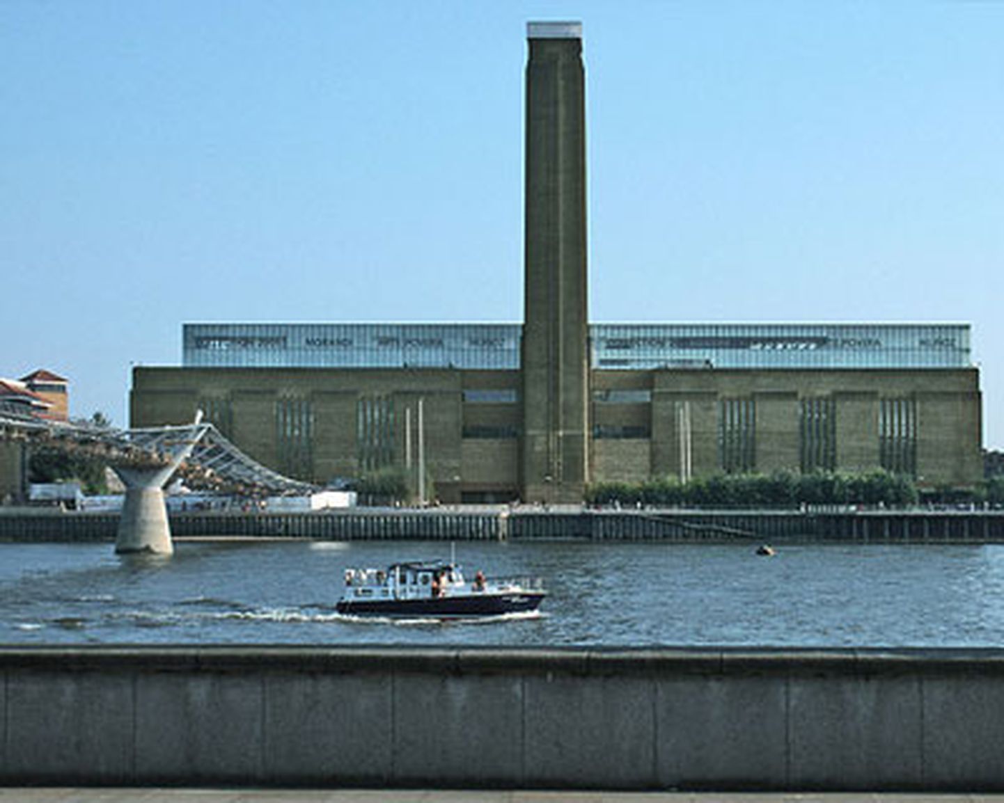 Londonas Teita modernās mākslas galerija.