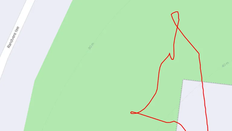 Viimsi pankrannikul turnides ja korraks ka koopasse põigates läks träkk muidugi sassi (ülemine silmus), aga see on kõigi GPS-iga seadmetega nii. Tagasi päevavalgele tulles jätkus teekonna salvestamine korralikult.