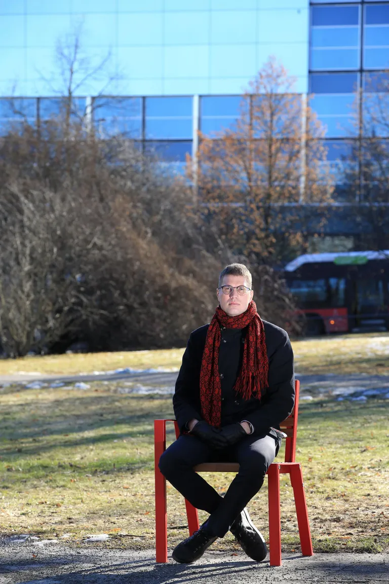 Detsembris pälvis Tintěra Eesti arhitektuuripreemia, veebruaris Eesti riigi kultuuripreemia. Mõlema põhjus sama: Tintěra otsib, kuidas kahanev väikelinn Valga võiks ellu jääda.