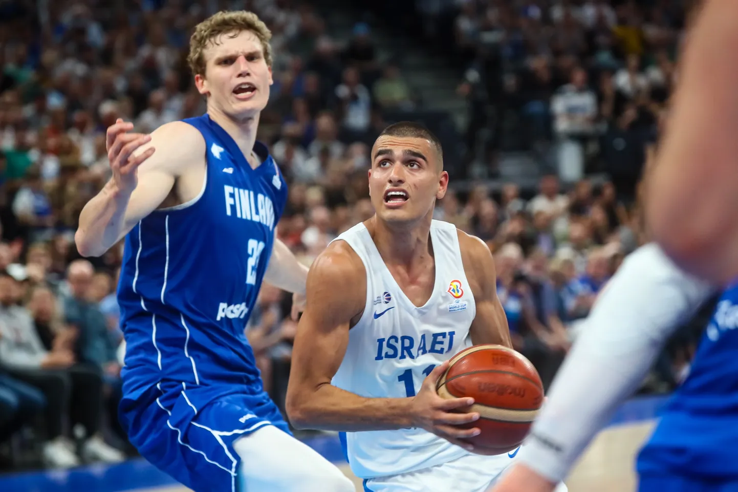 Lauri Markkanen viskas EMi avamängus küll 33 punkti, ent see Soomet võidule ei viinud.