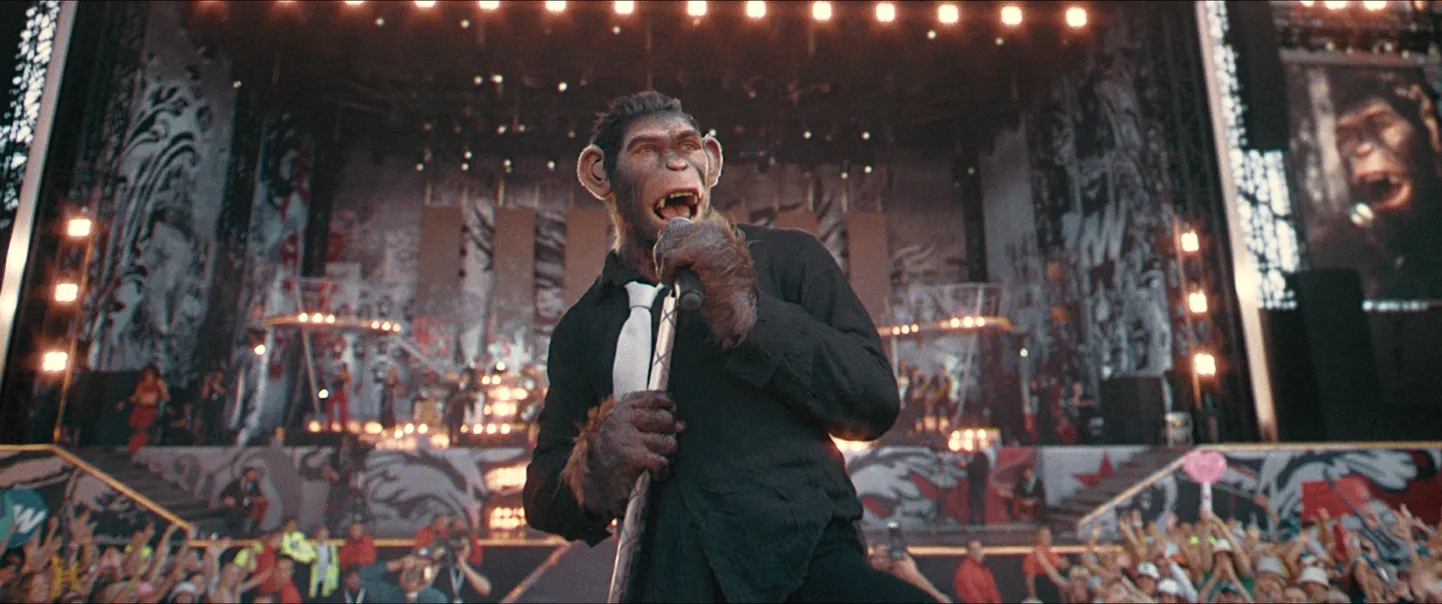Jonno Davies Robbie Williamsina filmis «Better Man: Robbie Williamsi lugu».