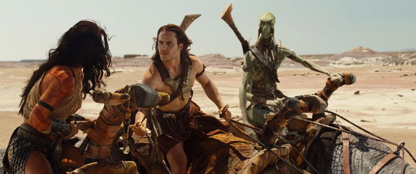 Tagaajamine Marsi kõrbes: vasakult printsess Dejah Thoris (Lynn Collins), John Carter (Taylor Kitsch) ja arvutiga loodud õilsahingeline thark Sola (hääl Samantha Morton).