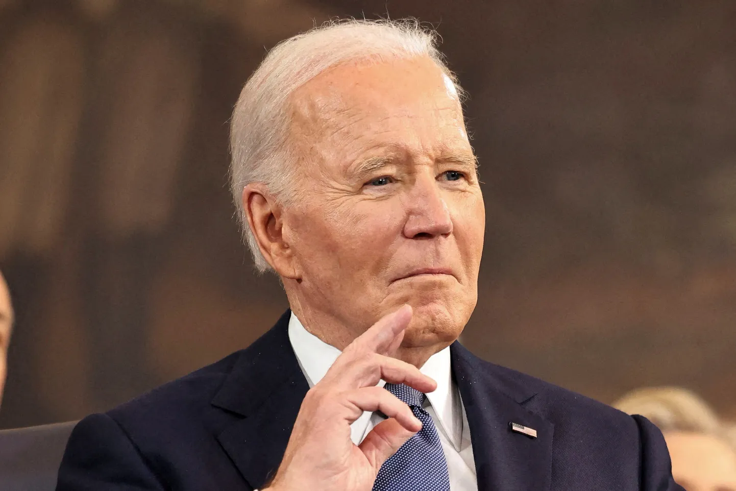 Endine USA president Joe Biden kuulamas USA presidendi Donald Trumpi esinemist inauguratsioonitseremoonial USA Kapitooliumi Rotundas 20. jaanuaril 2025 Washingtonis.