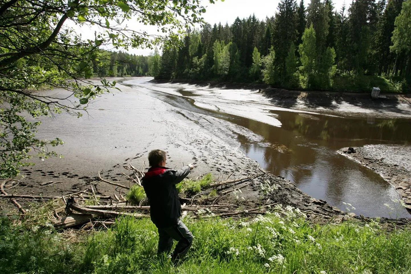 Kalameeste seas kõrgelt hinnatud Muike järvest on järel ainult mudaoja.
