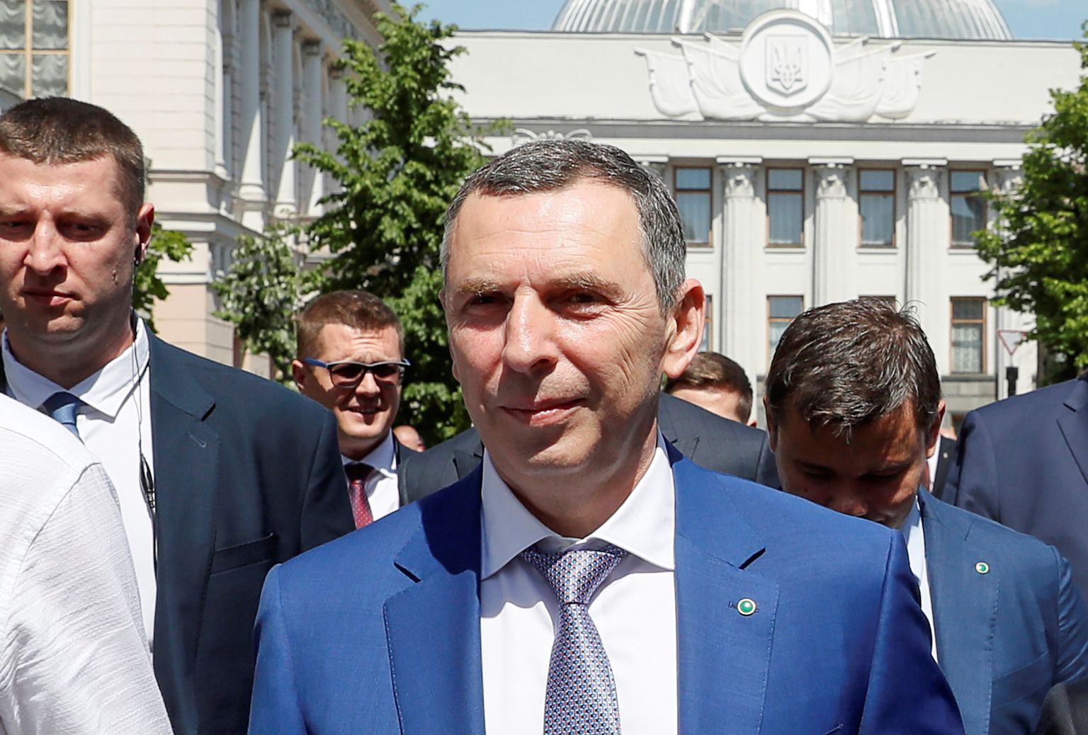 Ukraina presidendi Volodõmõr Zelenskõi põhinõunik Sergija Šefir (keskel)