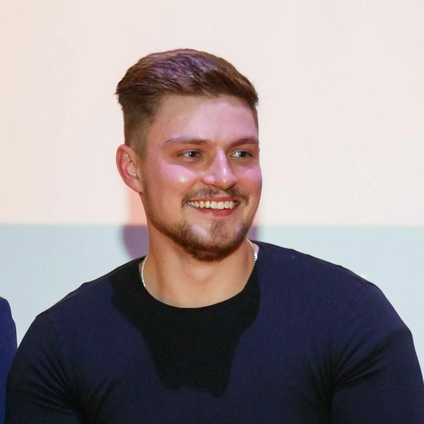 Sander Leppnurm «Armastuse maleva» esilinastusel.