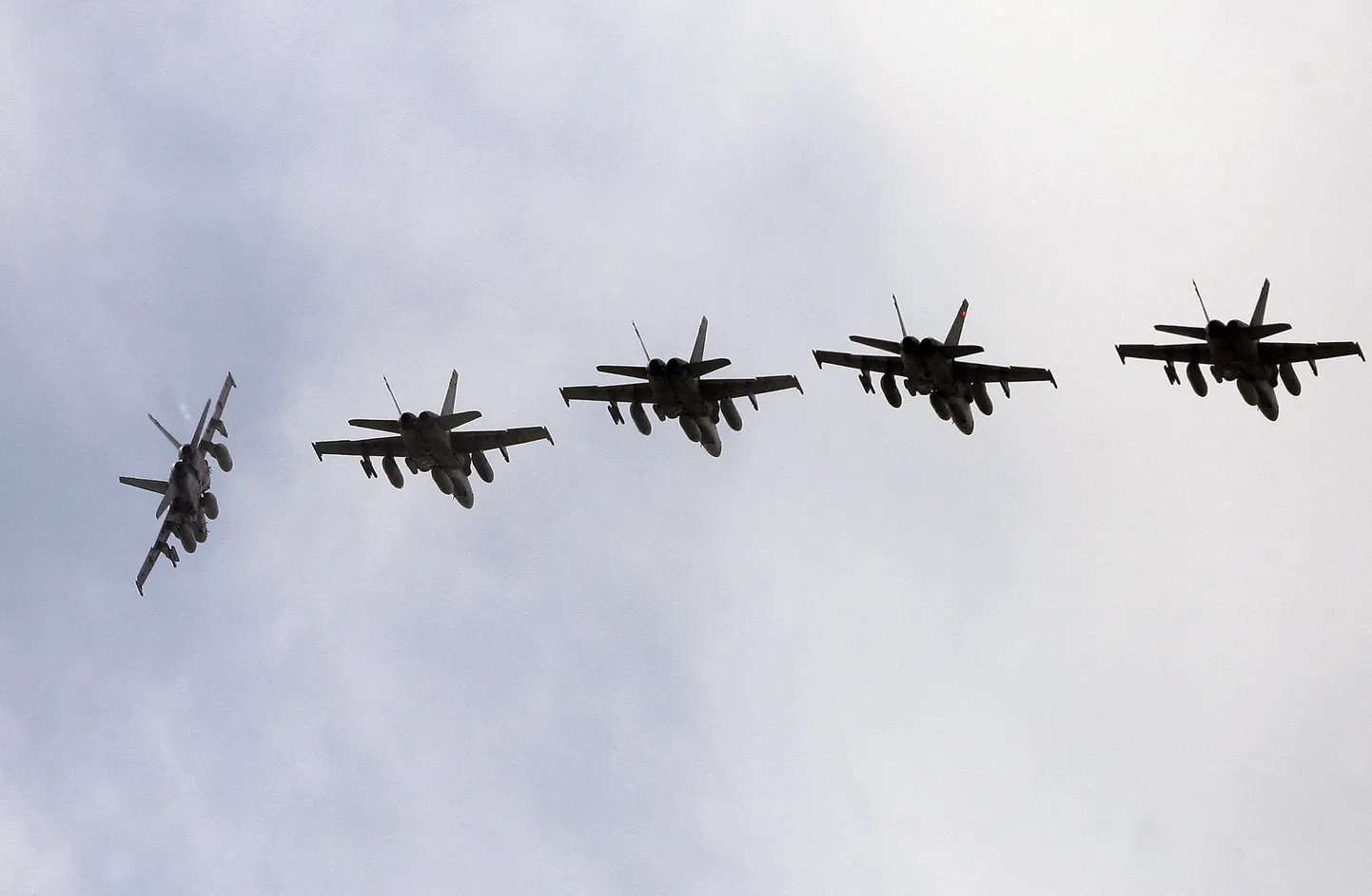 Истребители F-18. Иллюстративное фото.