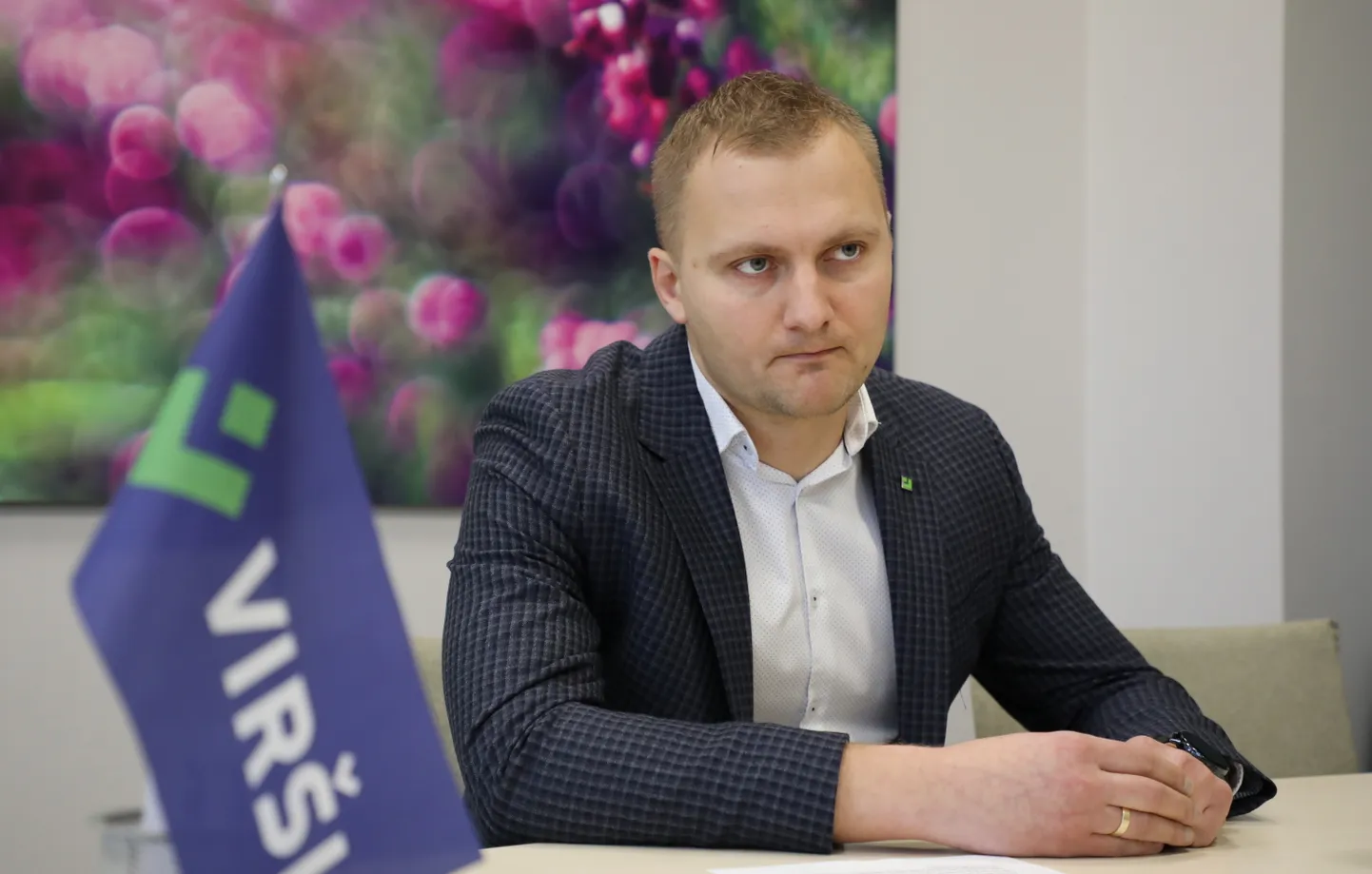 Янис Виба