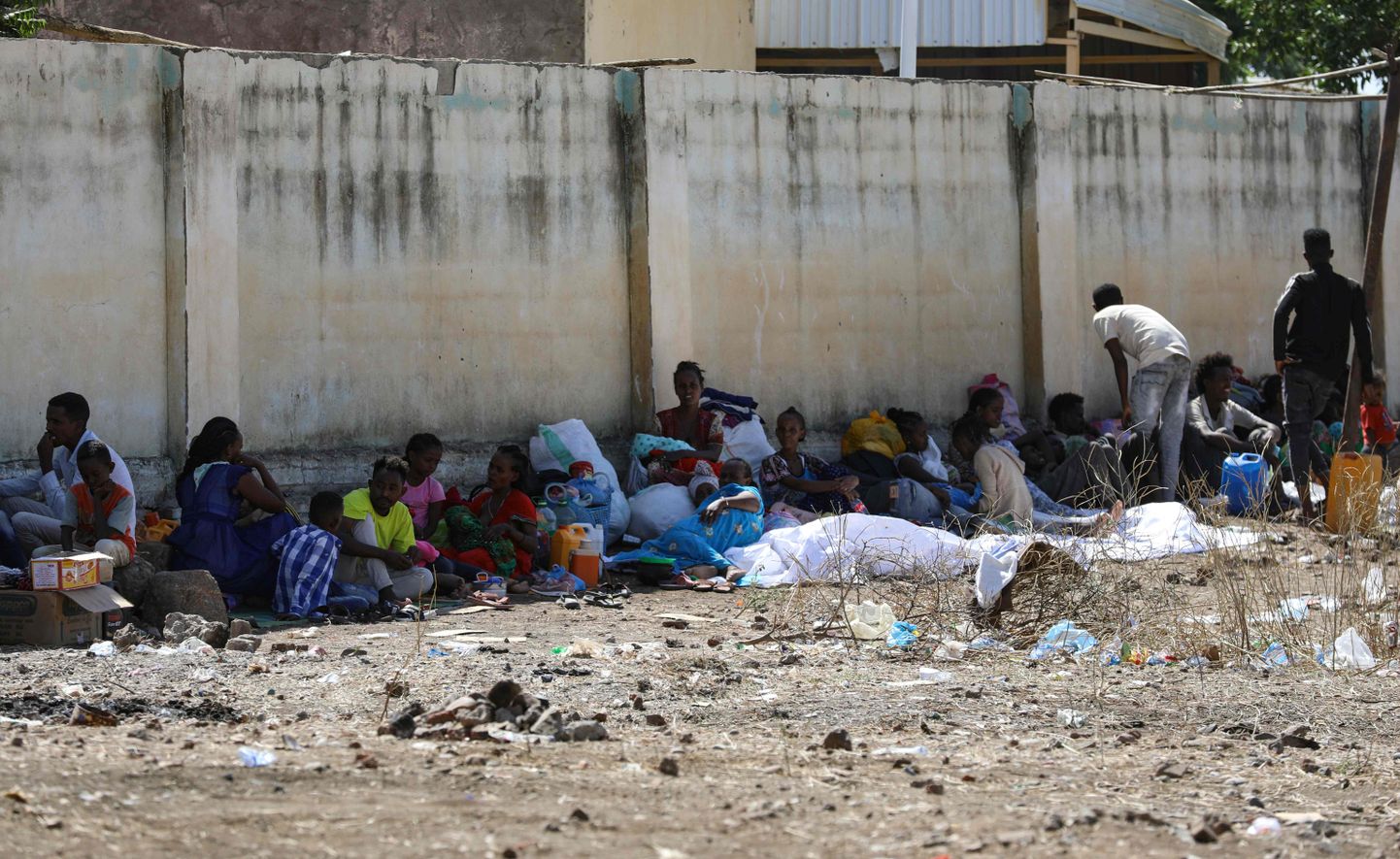 Sisekonflikti tõttu Etioopiast põgenenud tsiviilisikud naaberriigis Sudaanis Kassala osariigis 12. november 2020.