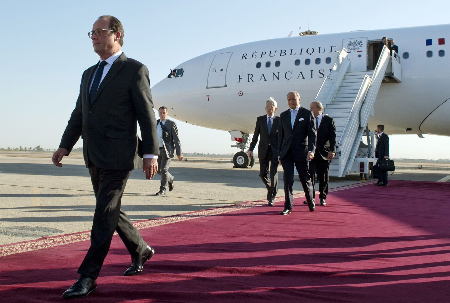 Prantsuse president Francois Hollande saabumas visiidile Iraagi pealinna Bagdadi.
