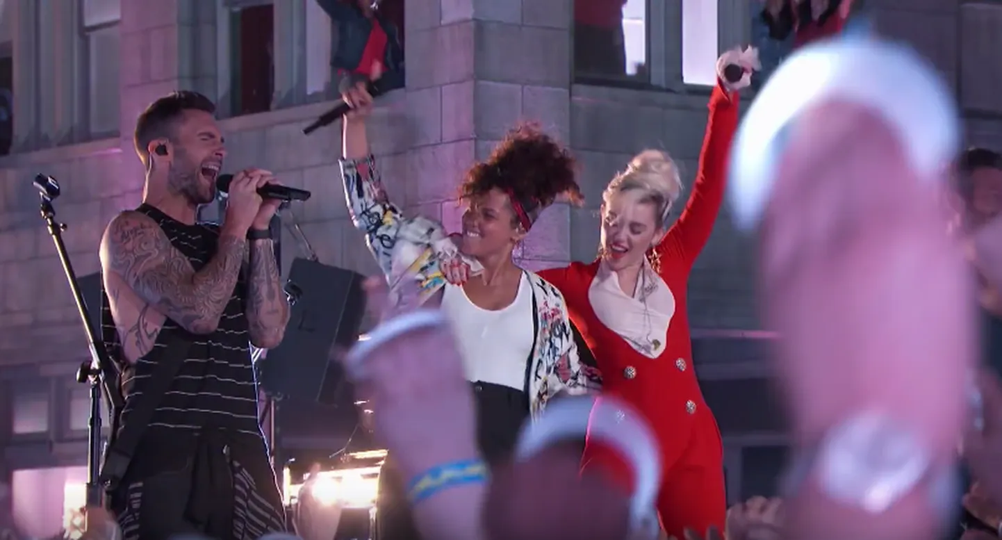 The Voice 2016 žürii: Miley Cyrusi, Alicia Keysi, Adam Levine'i ja Blake Sheltoni ühine avashow