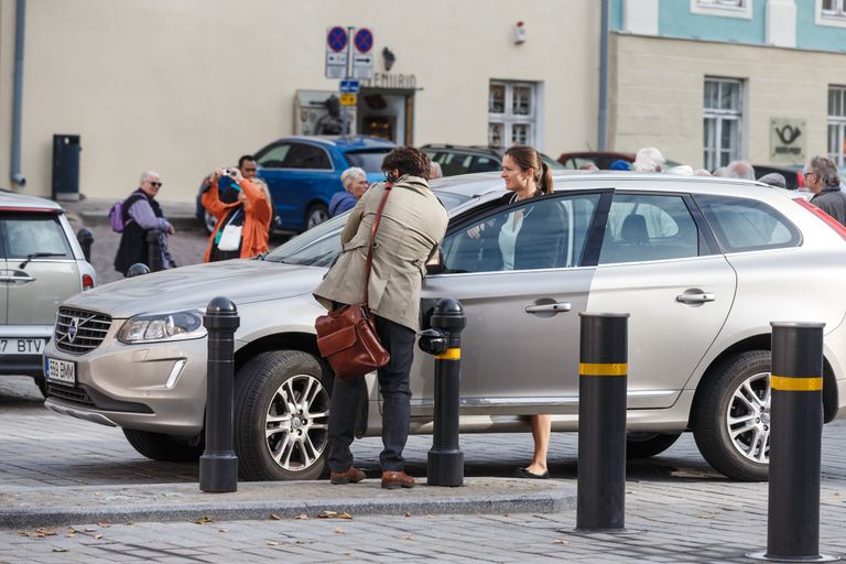 Riigikogu liikmete autod: Anne Sulling, Volvo XC60 (2014)