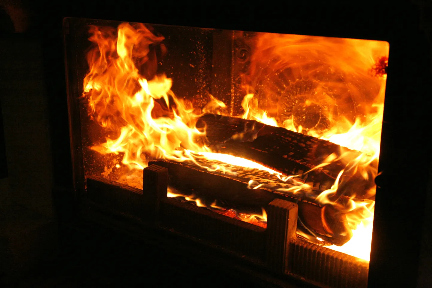 Kamin. Pilt on illustratiivne.