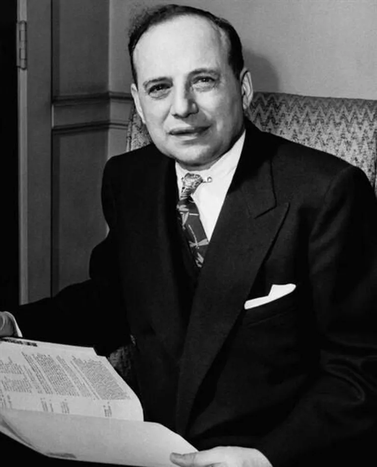 Benjamin Graham.