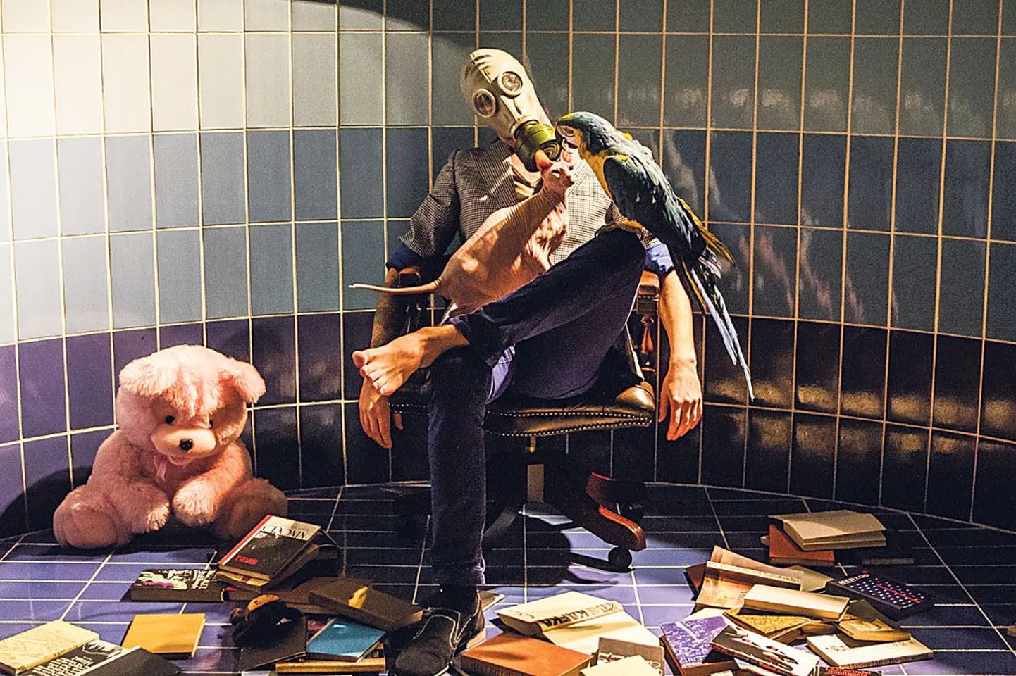 Pärnust pärit Pok ei soovi oma identiteeti avada ja mehele sobib, kui teda teatakse vaid tema värskelt ilmunud EP “Fatamorgaana” räpiriimide kaudu.