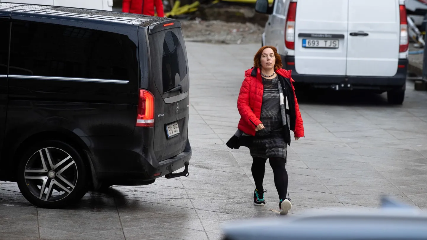 Haridus- ja teadusminister Mailis Reps astus ametialaste ressursside väärkasutamise tõttu ametist tagasi.